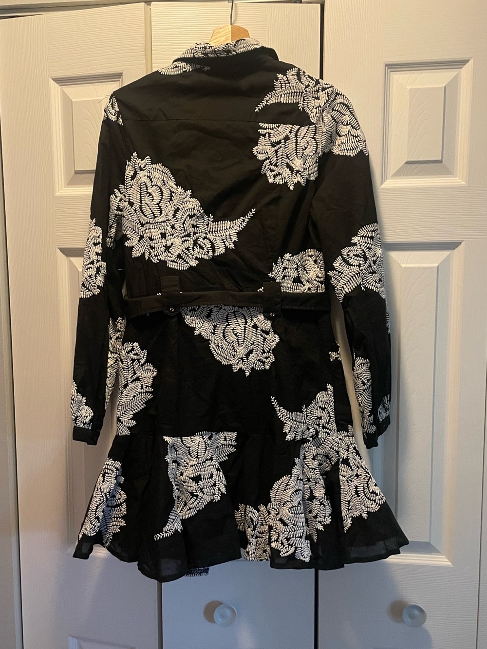 CIEBON Ina Embroidered Long Sleeve Cotton Shirtdress size M - Picture 5 of 7